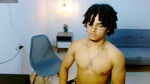 Snapshot of samxx_muscle chatting on 20, 5, 2026 samxx_muscle online show from 20, 5, 2026