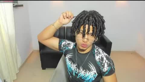 Snapshot of samxx_muscle chatting on 30, 5, 2026 samxx_muscle online show from 30, 5, 2026
