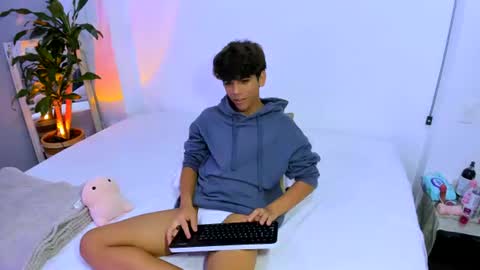 Snapshot of samy_twink chatting on 25, 6, 2026 Sammy online show from 25, 6, 2026
