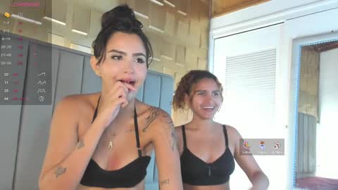 Snapshot of samyandleidy chatting on 10, 3, 2025 samyandleidy online show from 10, 3, 2025