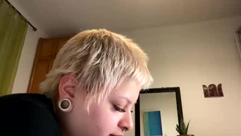 Samymoon online show from 18, 3, 2026