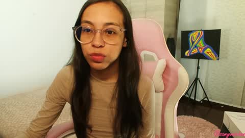 Snapshot of samyonichan chatting on 17, 12, 2024 Special show on 17 december and 23 UwU online show from 17, 12, 2024