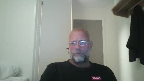 sandnesrune523 online show from 25, 9, 2025