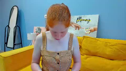 Snapshot of sandra__wilson chatting on 19, 6, 2026 Sandra online show from 19, 6, 2026