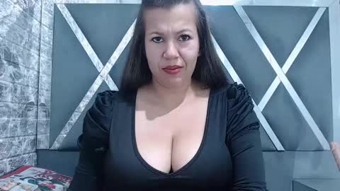 sandraclarkx69 online show from 7, 1, 2025