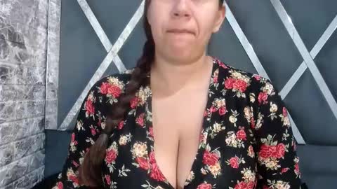 sandraclarkx69 online show from 5, 2, 2025