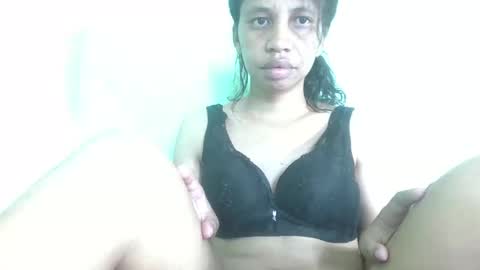 sandrinah788632 online show from 17, 3, 2026