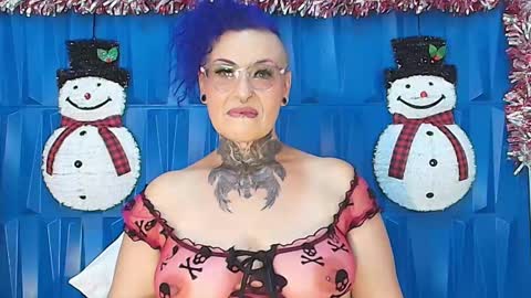 Sandy Rose online show from 11, 12, 2024