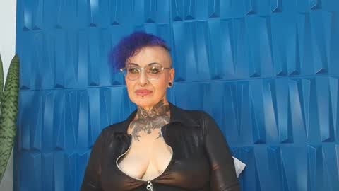 Sandy Rose online show from 11, 2, 2025