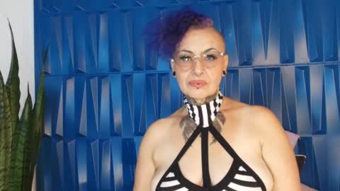 Sandy Rose online show from 22, 2, 2025