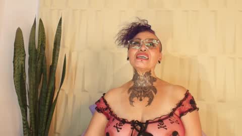 Sandy Rose online show from 3, 3, 2025