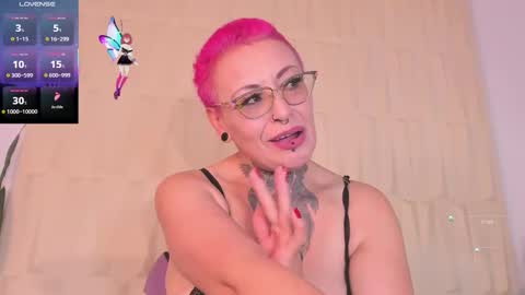 Sandy Rose online show from 10, 10, 2025