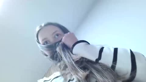 sanita_xi online show from 3, 2, 2026