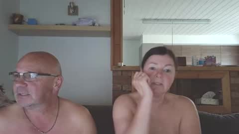 Snapshot of sanroom chatting on 3, 10, 2025 sanroom online show from 3, 10, 2025