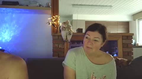 Snapshot of sanroom chatting on 2, 11, 2025 sanroom online show from 2, 11, 2025