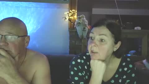 Snapshot of sanroom chatting on 17, 12, 2025 sanroom online show from 17, 12, 2025