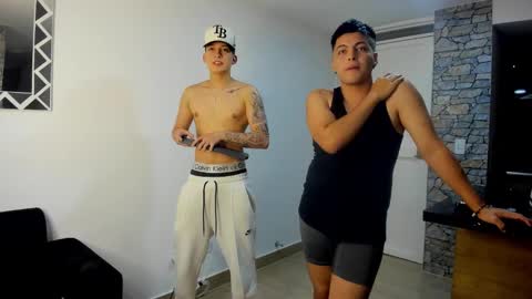Snapshot of santi_henao chatting on 1, 12, 2024 Santiago Henao online show from 1, 12, 2024