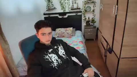 santi_ss online show from 2, 7, 2026