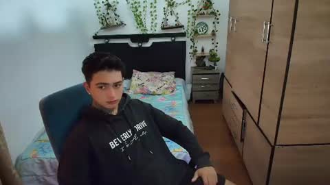 santi_ss online show from 5, 7, 2026