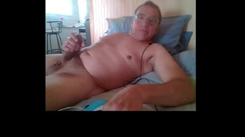 santiago_n online show from 22, 4, 2026