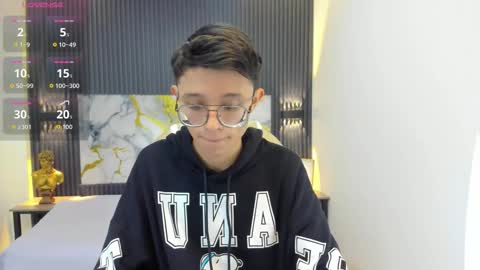 Snapshot of santiago_russo18 chatting on 21, 9, 2025 santiago_russo18 online show from 21, 9, 2025