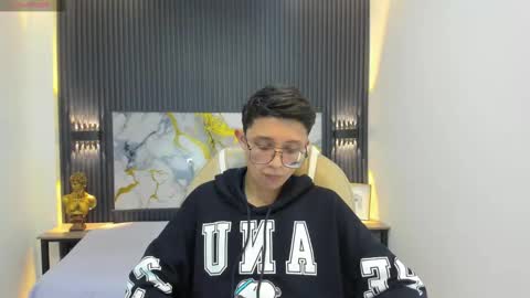 Snapshot of santiago_russo18 chatting on 22, 9, 2025 santiago_russo18 online show from 22, 9, 2025