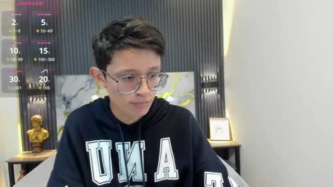 Snapshot of santiago_russo18 chatting on 9, 10, 2025 santiago_russo18 online show from 9, 10, 2025
