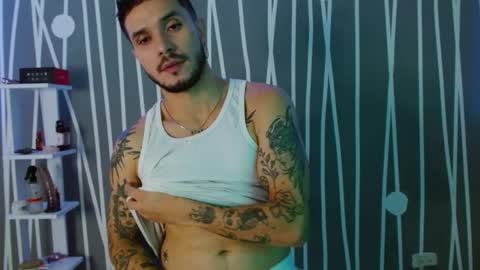 Santy Torres online show from 11, 3, 2025