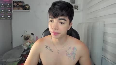 Mr. Santiago online show from 8, 4, 2026