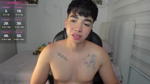 Snapshot of santy7u7 chatting on 23, 6, 2026 Mr. Santiago online show from 23, 6, 2026