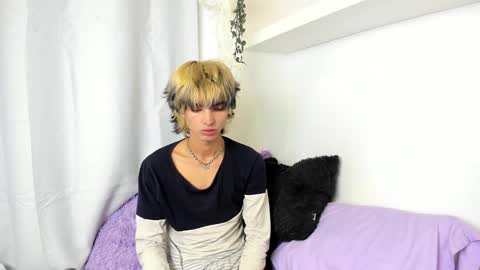 Snapshot of santy_kitty chatting on 7, 12, 2024 kitty online show from 7, 12, 2024