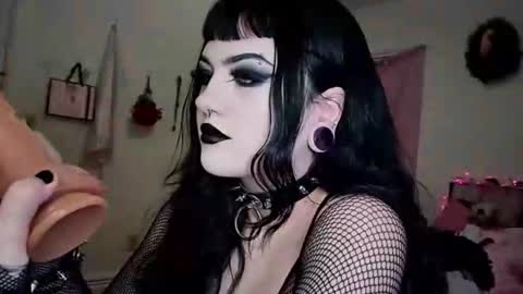 Sapphire online show from 9, 1, 2026