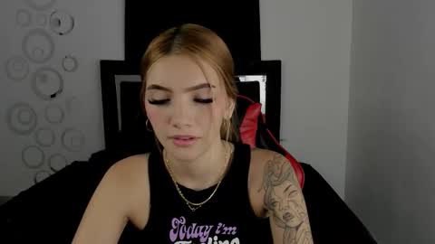 Sara and Alexis online show from 21, 10, 2025