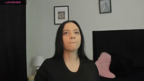 sara_b11 online show from 19, 6, 2026