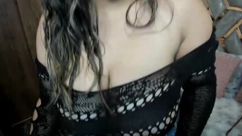 Snapshot of sara_lizcano chatting on 23, 4, 2026 sarah LIZCANO....... online show from 23, 4, 2026