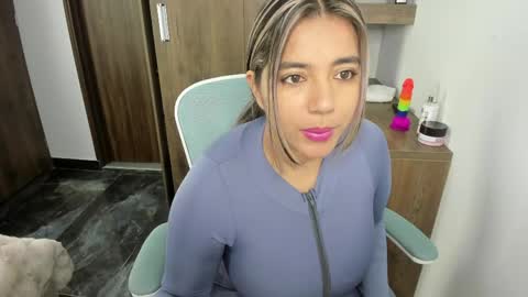 Snapshot of sara_lizcano chatting on 2, 6, 2026 sarah LIZCANO....... online show from 2, 6, 2026