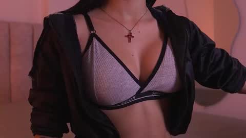 Snapshot of sara_lopee1 chatting on 16, 1, 2026 sara_lopee1 online show from 16, 1, 2026