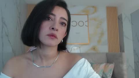 Snapshot of sara_lopez_s chatting on 25, 10, 2025 Sara online show from 25, 10, 2025