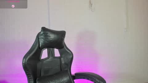 Sara Love online show from 21, 4, 2026