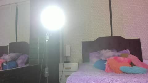 Snapshot of sara_love_1 chatting on 25, 4, 2026 Sara Love online show from 25, 4, 2026