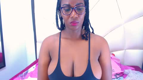 S A R A online show from 26, 12, 2024