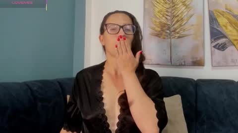 Sara   online show from 12, 1, 2026