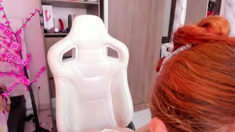 Snapshot of sara_martin_ chatting on 16, 12, 2024 sara online show from 16, 12, 2024