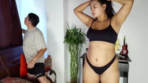 Snapshot of sara_mike666 chatting on 9, 10, 2025 SARA MIK666 online show from 9, 10, 2025