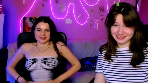 Snapshot of sara_muse1 chatting on 28, 4, 2026 Sara online show from 28, 4, 2026