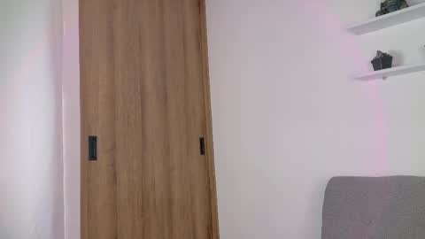 Snapshot of sara_queen9 chatting on 1, 6, 2026 Sara online show from 1, 6, 2026