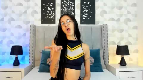 Snapshot of sara_secrets chatting on 14, 2, 2026 SARA SANTACRUZ online show from 14, 2, 2026