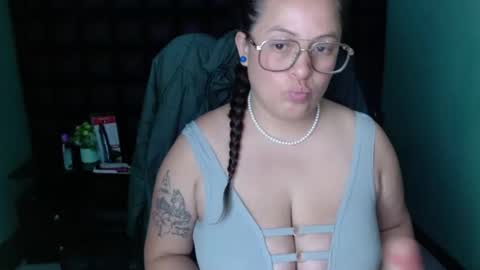 sara_thonson_ online show from 21, 2, 2025