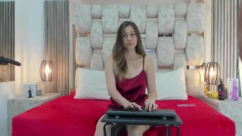 saraANDyoni online show from 2, 1, 2025