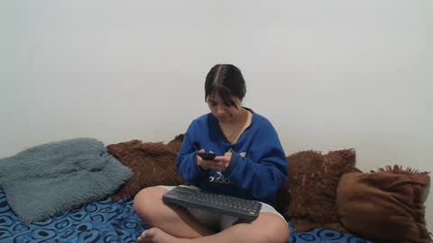 sara and thomas online show from 5, 10, 2025